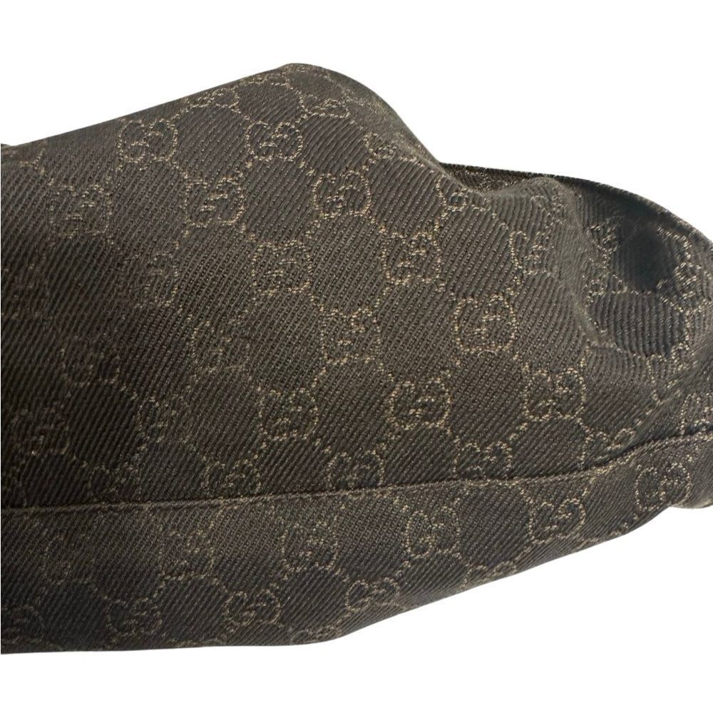 Gucci Black Hobo Bag with Signature Pattern - Picture 4 of 16